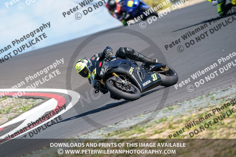 cadwell no limits trackday;cadwell park;cadwell park photographs;cadwell trackday photographs;enduro digital images;event digital images;eventdigitalimages;no limits trackdays;peter wileman photography;racing digital images;snetterton;snetterton no limits trackday;snetterton photographs;snetterton trackday photographs;trackday digital images;trackday photos